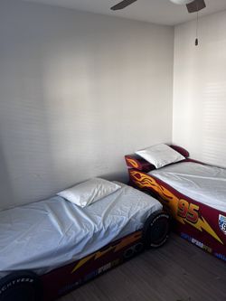 Cars (Lightening McQueen ) Trundle Bed