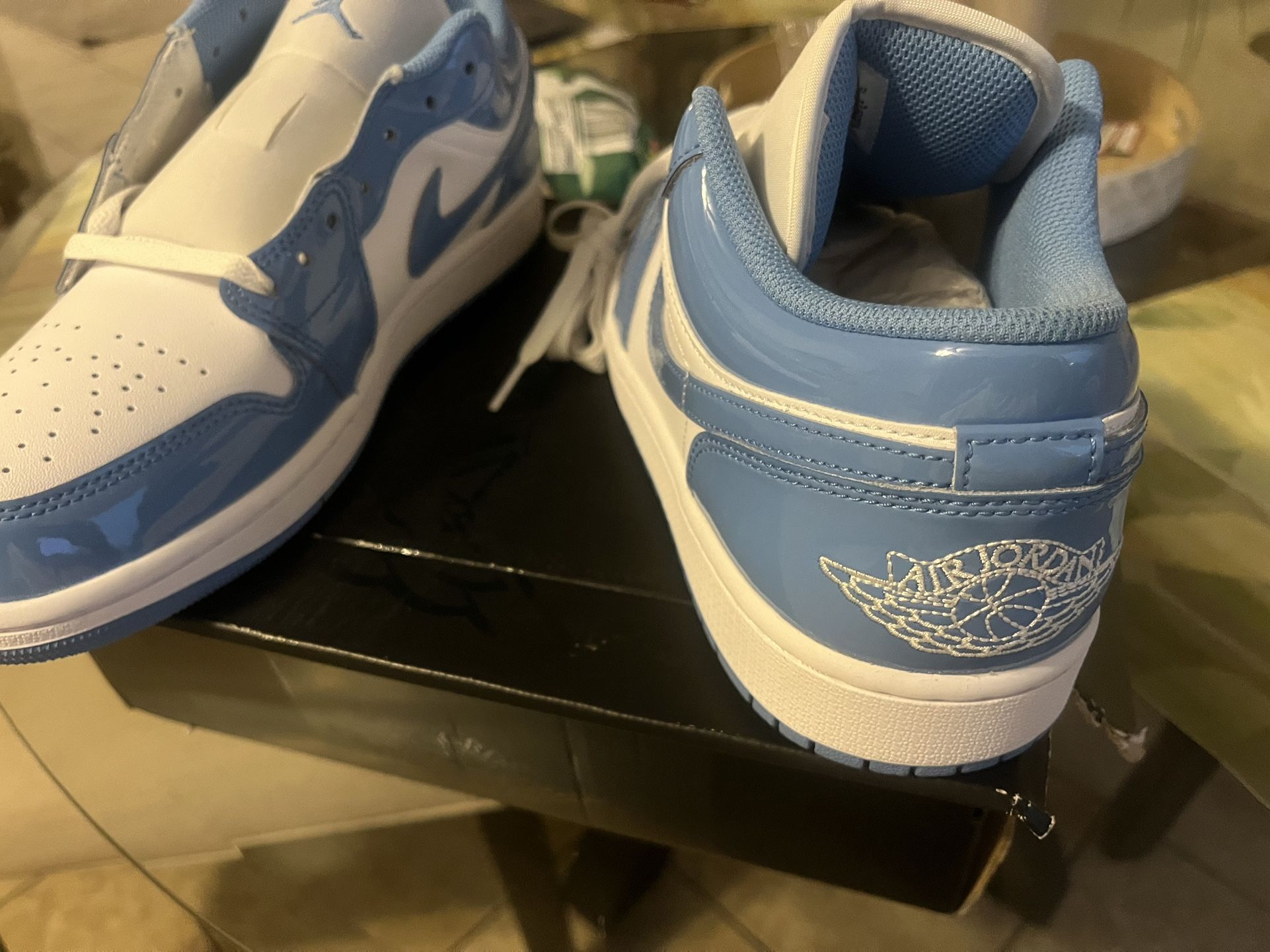 Jordan tenis Mumero 10