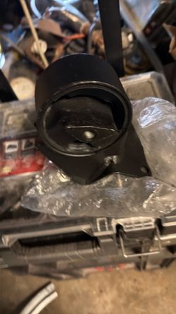 Left motor mount