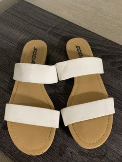 White Sandals Women’s Size 7