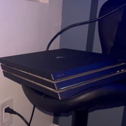 Ps4 Console Comes With Controller Works Perfectly