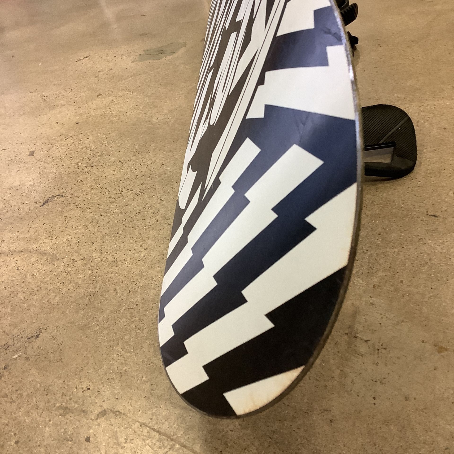 K2 Anagram 155cm Snowboard w/ Large Burton Cartel Bindings SKU 470681