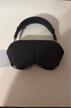 AirPods Maxx (Read Description )