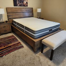 Complete 8 Piece Bedroom Set