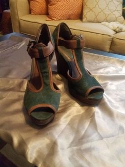Aldos Navy green suede wedge