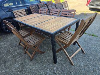 Outdoor Table And 7 foldable chairs