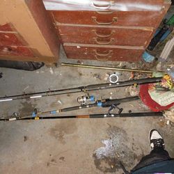 3 Fishing Poles With Tackle Box Comes With Them