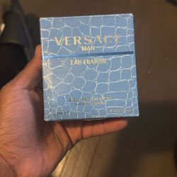 Versace Cologne 