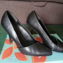 Womens Heel Size 8 1/2