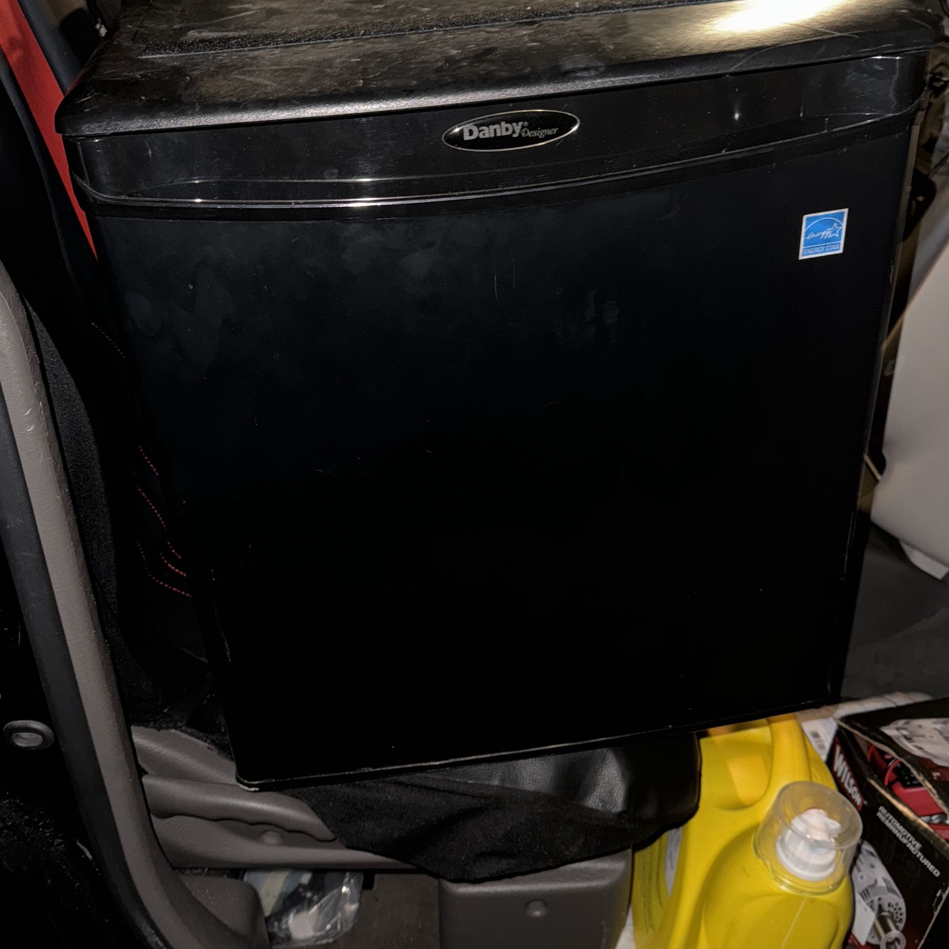 Like-New:  (Brand:Danby)1.7 Cuft Mini Refrigerator 