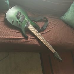 IYV - 8- String Guitar 