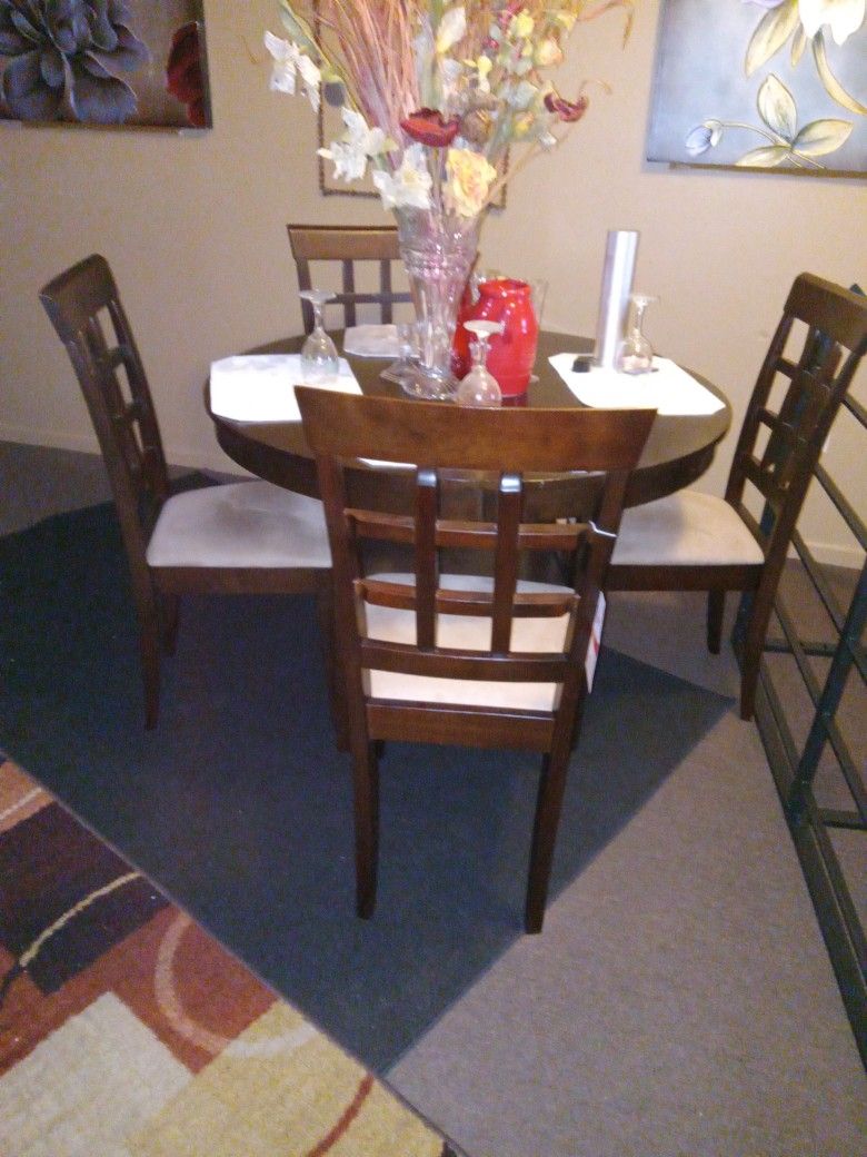 5 PC DINETTE 