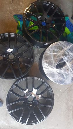 22” rims 5-112 bolt pattern black