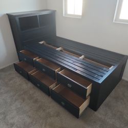 Twin 6 Drawer Bed Frame W/headrest Storage