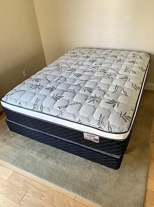 New Queen Mattress With Box Spring $200