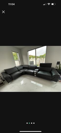 Sectional Sofa 