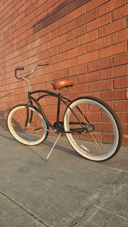 Six Three Zero 26 inch beach cruiser bike $150