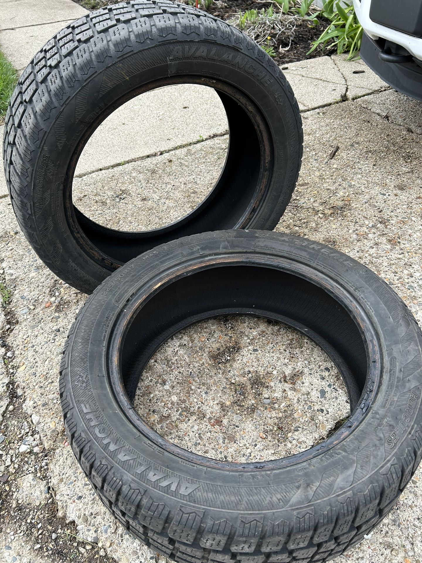 Snow Tires 225/50R17
