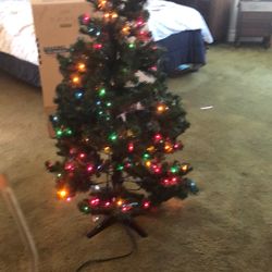 4 Ft Christmas Tree 
