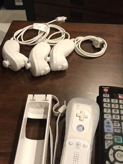 Nintendo Wii With Over 500 Games