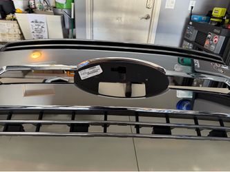 OEM 2019 Ford F350 chrome plastic front grill