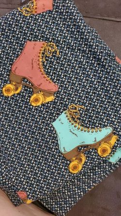 LuLaRoe rare roller skates TC Brand New leggings