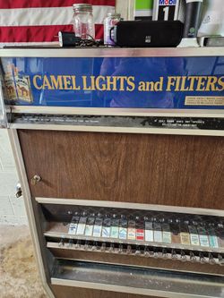 Vintage Cigarette Vending Machine for Sale in Tinley Park, IL