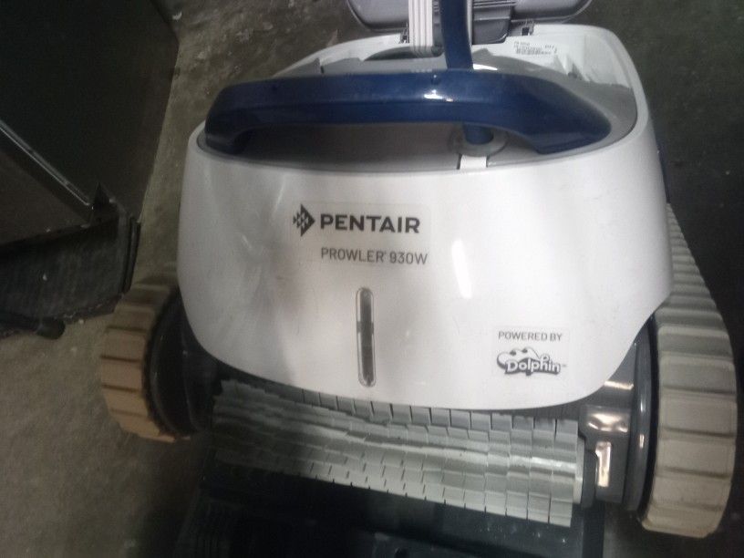 Best Pool Cleaner And I'm Asking This Price Because It's New An I Paid  1,650.00