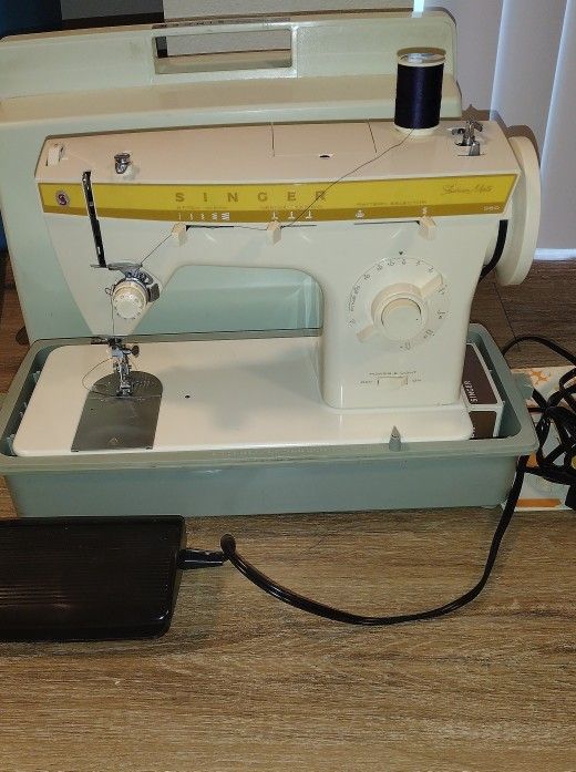 Singer Sewing machine - Fashion Mate 360