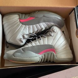 7y Jordan 12s