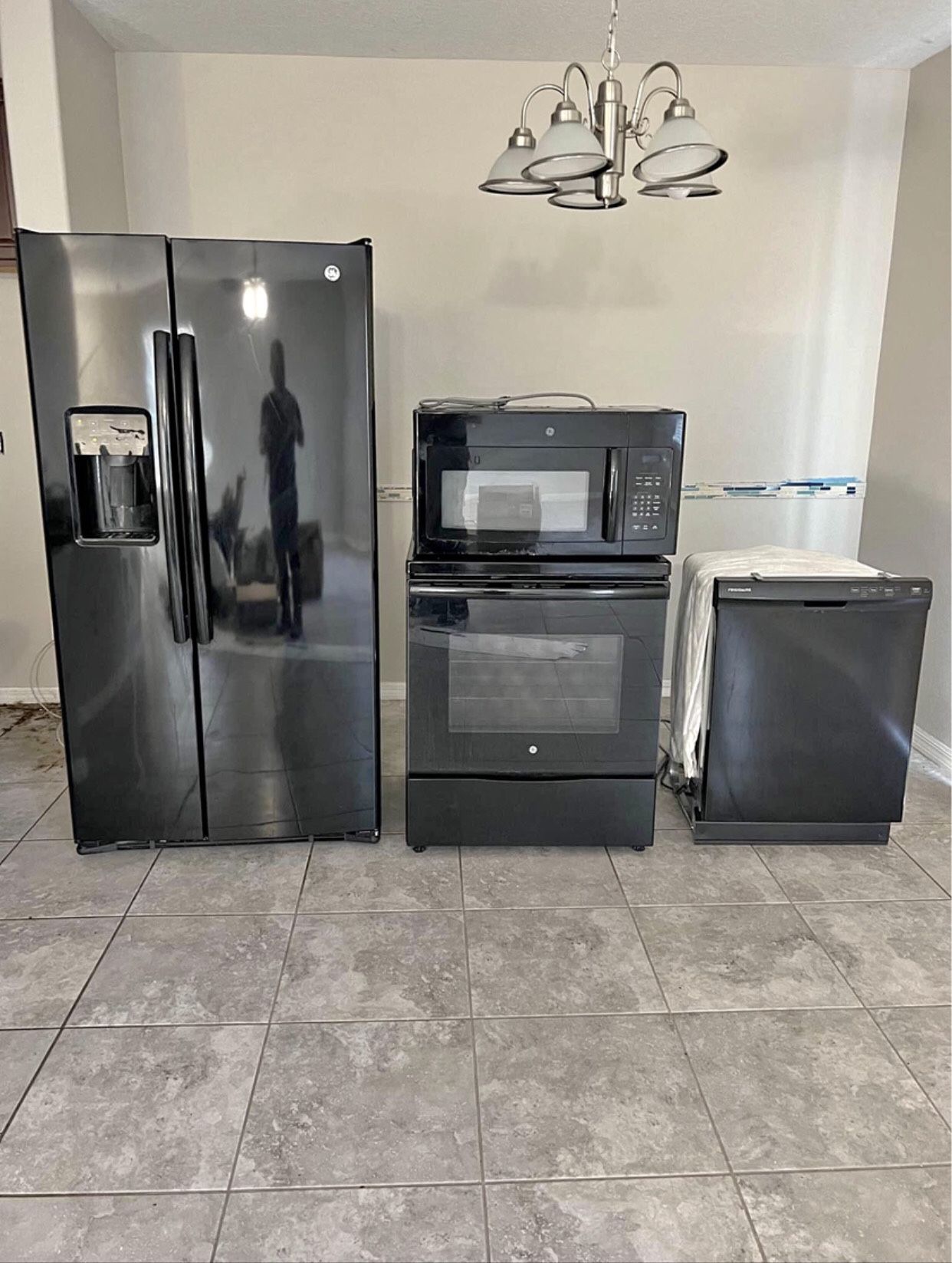 Washer and dryer + full kitchen appliances