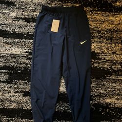 Nike dri fit men’s tapered leg training pants