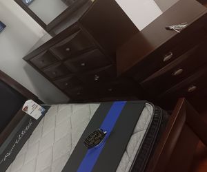 *Month End Flash Sale!!!*---Mature Emily Merlot Bedroom Sets---From $399!!!---Delivery/Financing Available🫡