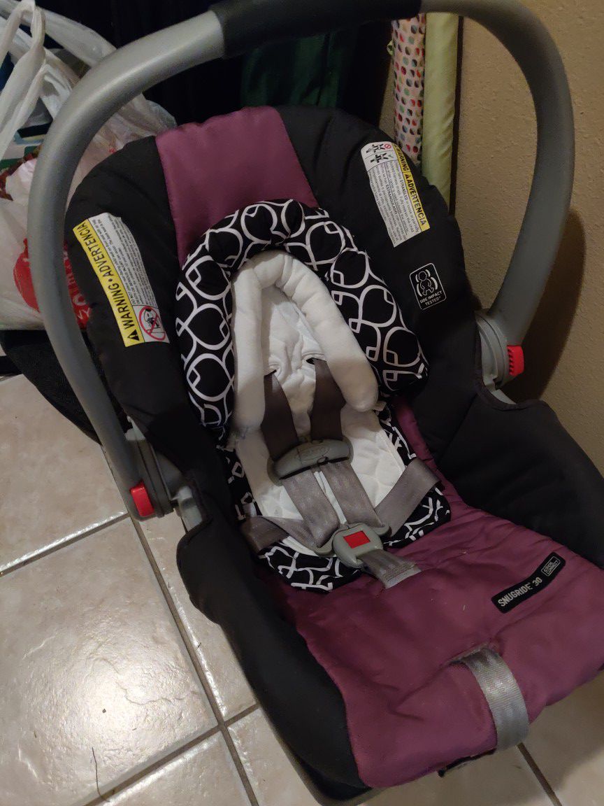 Graco infant car seat