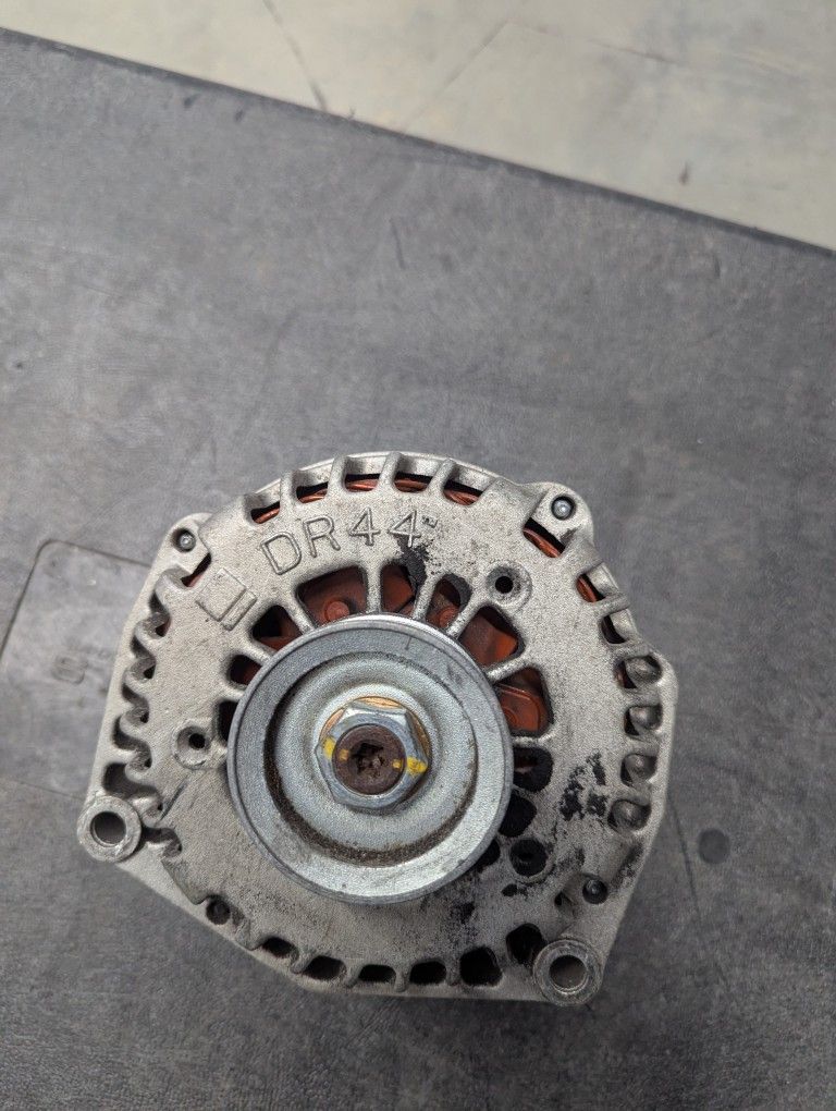 DR44 Alternator 145 AMPS