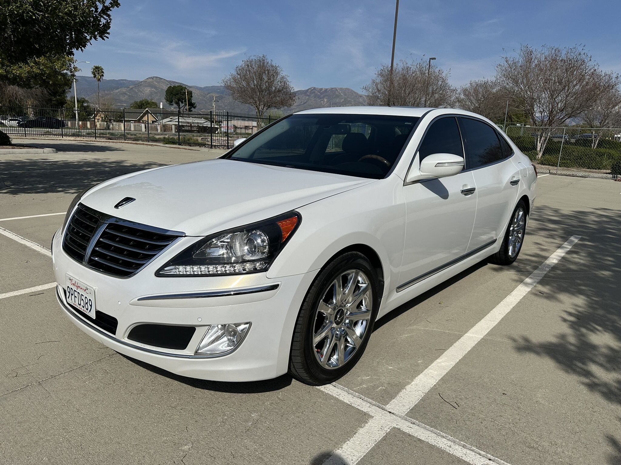 2013 Hyundai Equus