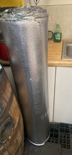 Reflective insulation roll
