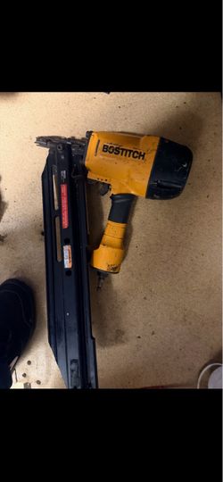 Nail gun