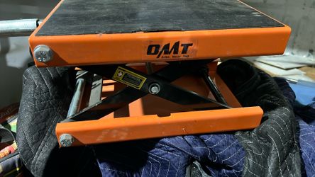OMT Motorcycle Lift