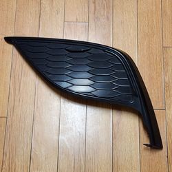 2021 Toyota Camry Front Driver Fog Light Cover