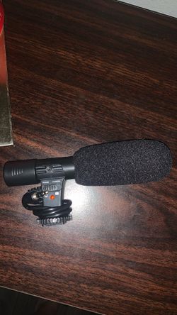 New Bower Phone/camra Mic Wired 