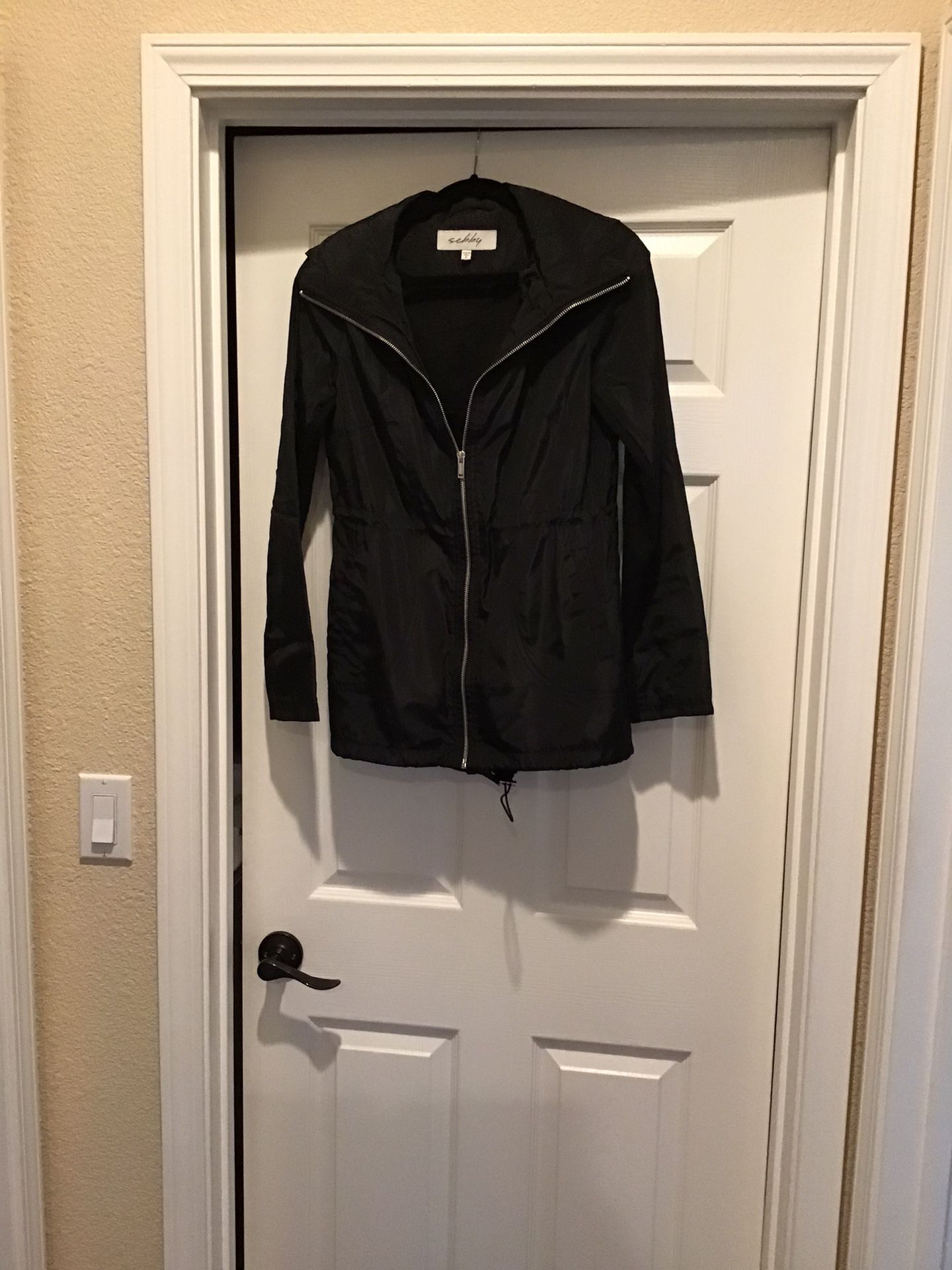 Women’s Shebby Raincoat