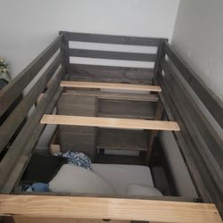 Twin Size Loft Bed With Built In Desk