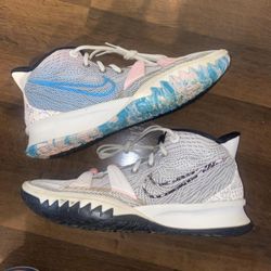 Nike Kyrie 7 EP size 10.5