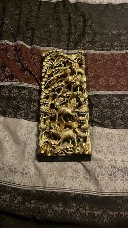 Antique Chinese Carving Gold Guilded Please See The Attached Comps