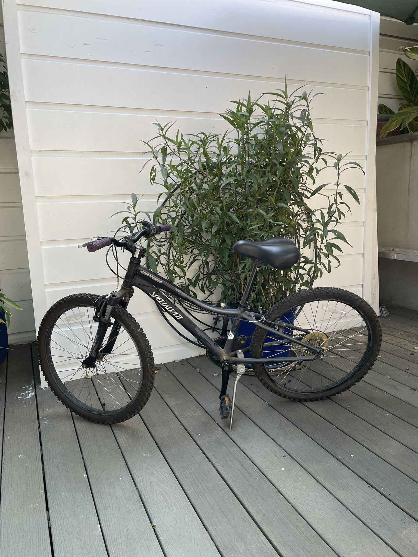 24" Wheel SPECIALIZED Hotrock Hardtail Mountain Bike ✨ Aluminum Frame ✨