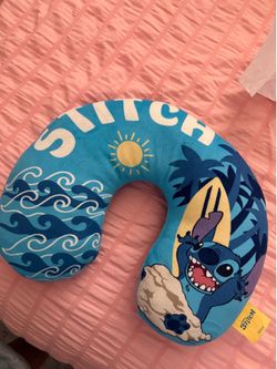 Stitch travel neck pillow
