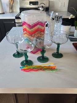 Margaritas serving set with steering sticks