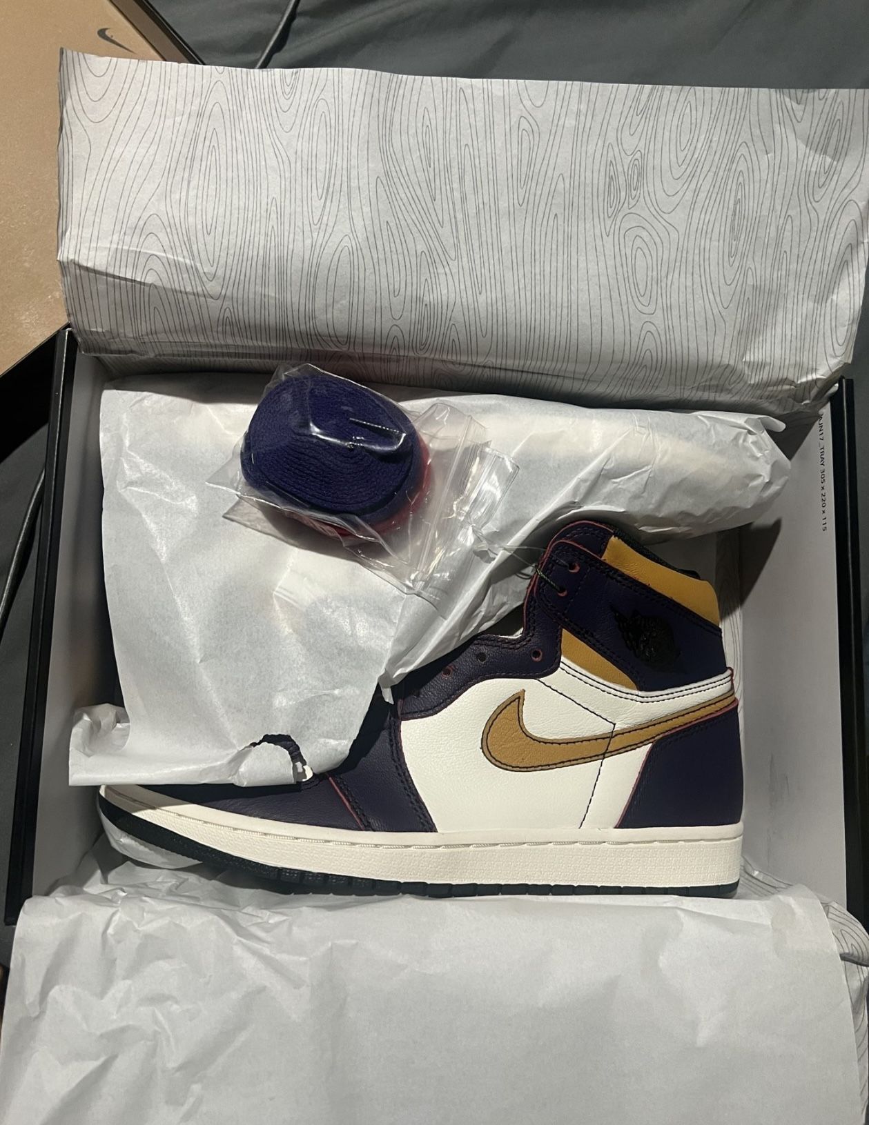 Jordan 1 La To Chicago