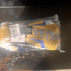 Venum Gloves